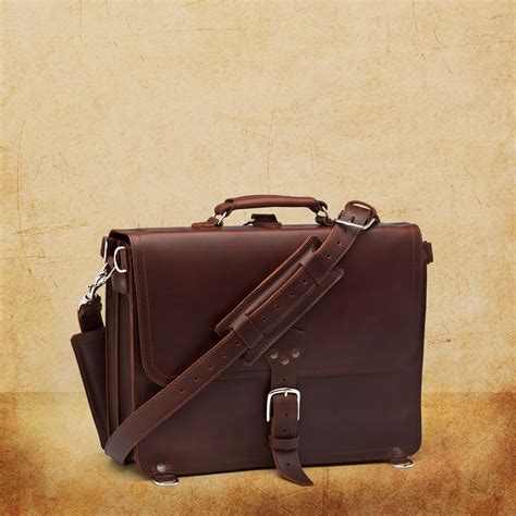 saddleback leather laptop bag.